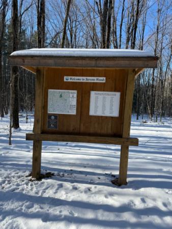 Stevens Woods Kiosk, Orchard Dr Trailhead, February 2025 (Photo credit: Veronique Ludington)